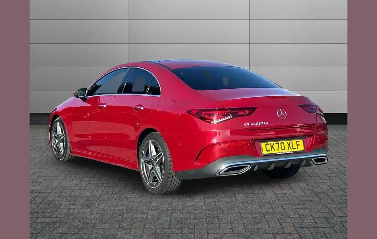 Usado Mercedes CLA220 AMG Line Premium Plus 187 HP (137 kW) 2020 Vermelho Sedan