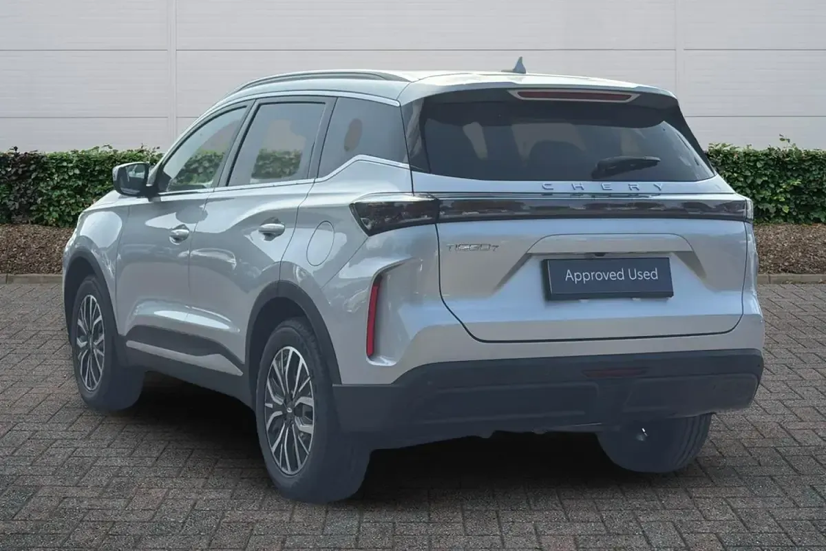 New Chery Tiggo 7 147 HP (108 kW) 2026 Silver SUV