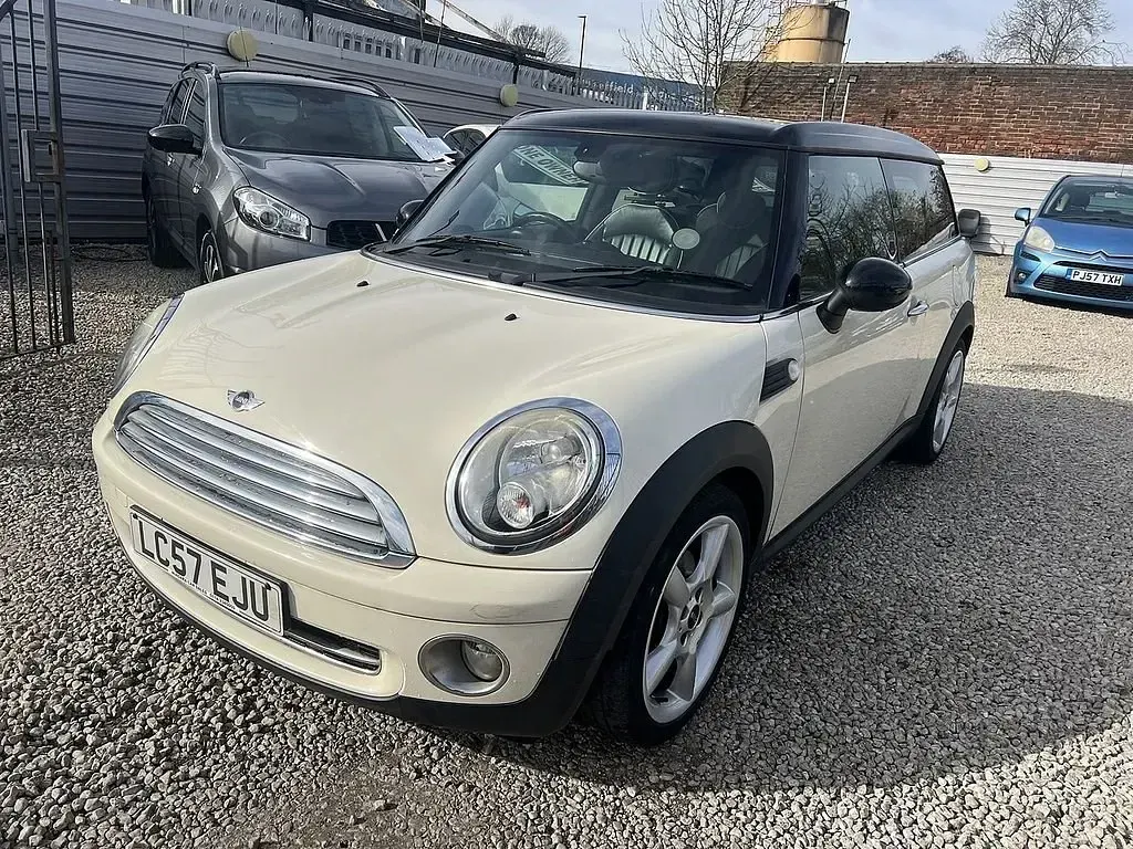Usado Mini Cooper Clubman 118 CV (86 kW) 2007 Blanco Familiar