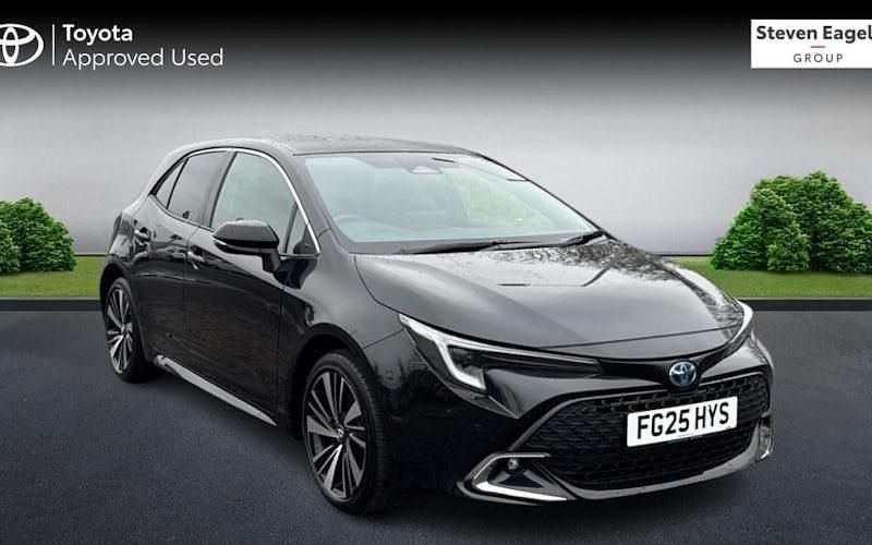 Used 2025 Toyota Corolla Design Hatchback | £24,663 (Fair price) - Image 1/4