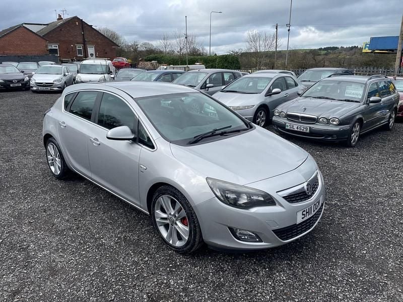 Used Vauxhall Astra SRi 165 HP (121 kW) 2011 Silver Hatchback