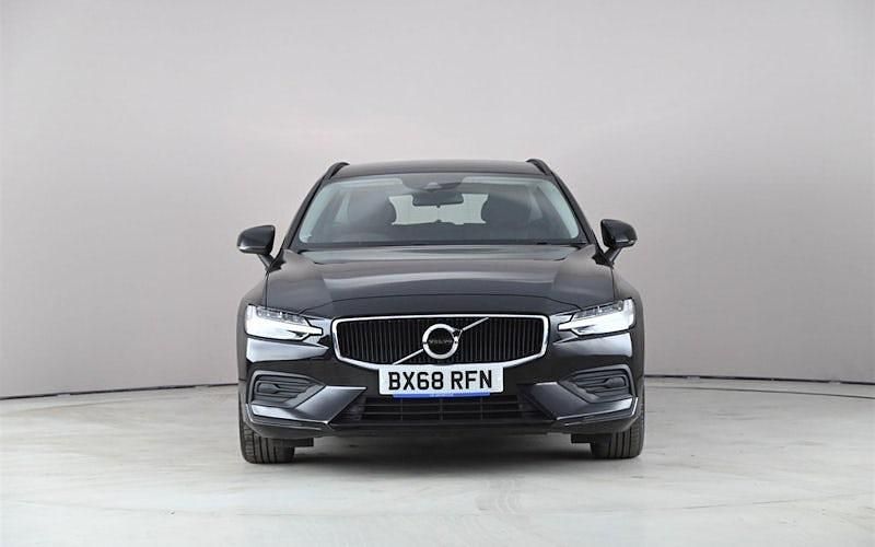 Usado Volvo V60 Momentum 190 HP (139 kW) 2018 Preto Carrinha