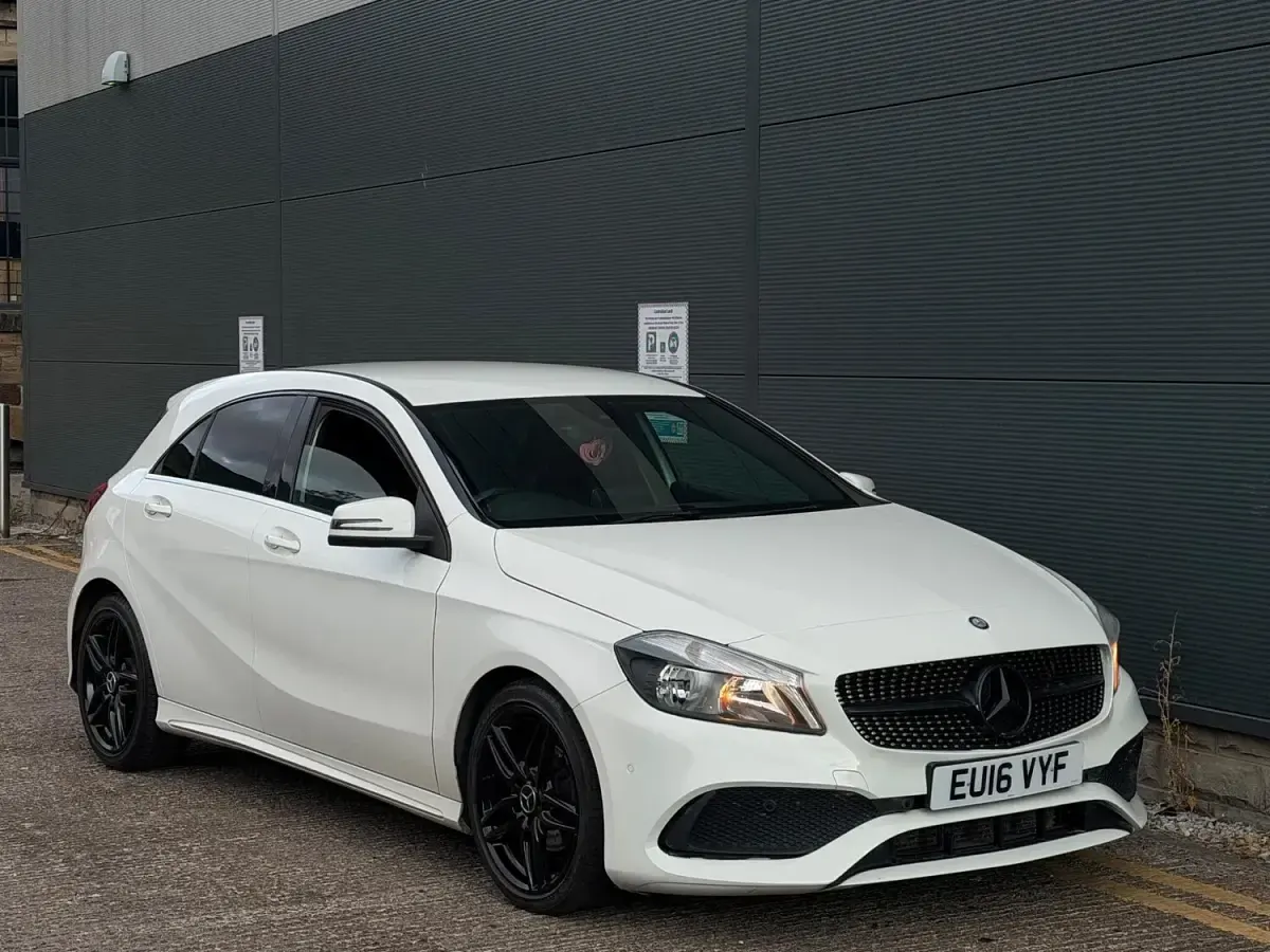 Used Mercedes A180 Executive 2016 White Hatchback