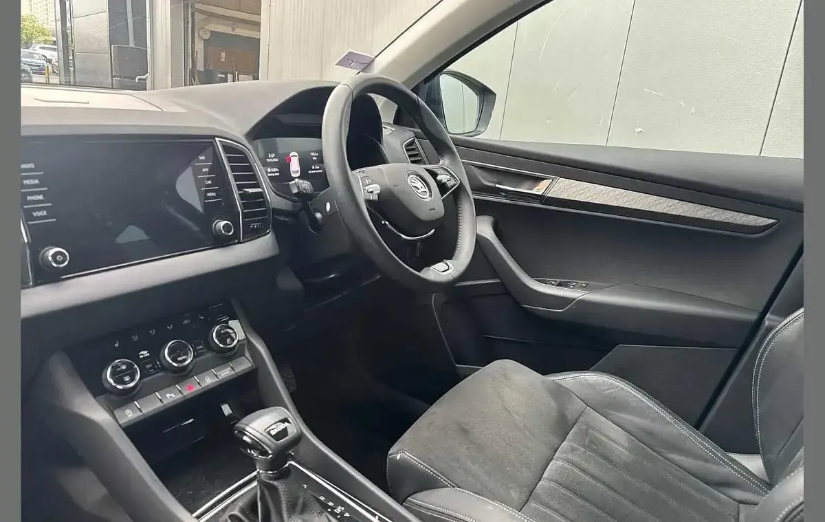 Gebraucht Skoda Karoq SE L 150 PS (110 kW) 2023 Blau SUV