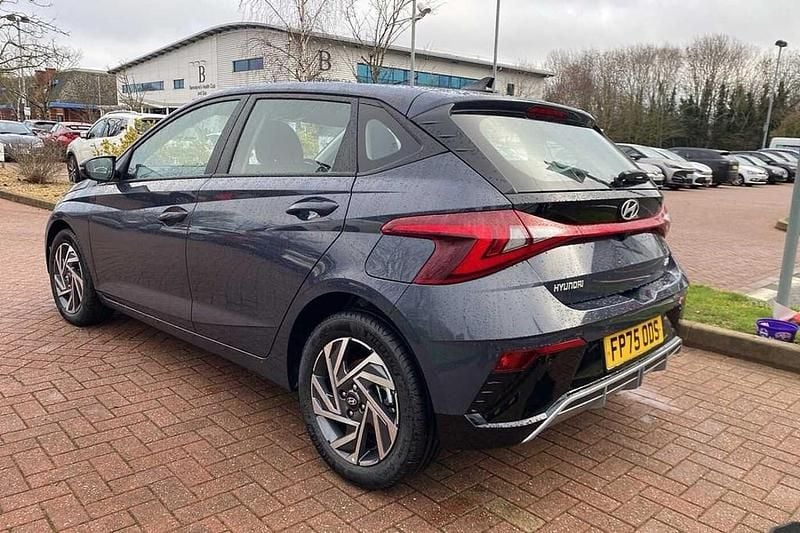 New Hyundai i20 Advanced 90 HP (66 kW) 2025 Grey Hatchback