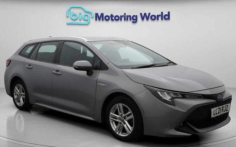 Used 2021 Toyota Corolla Estate | £17,600 (Fair price) - Image 1/4