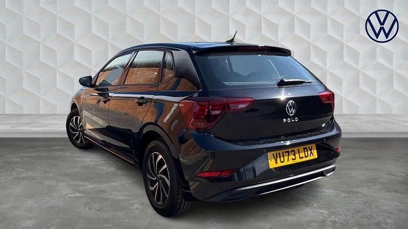 Usado VW Polo Life 95 HP (69 kW) 2023 Preto Citadino