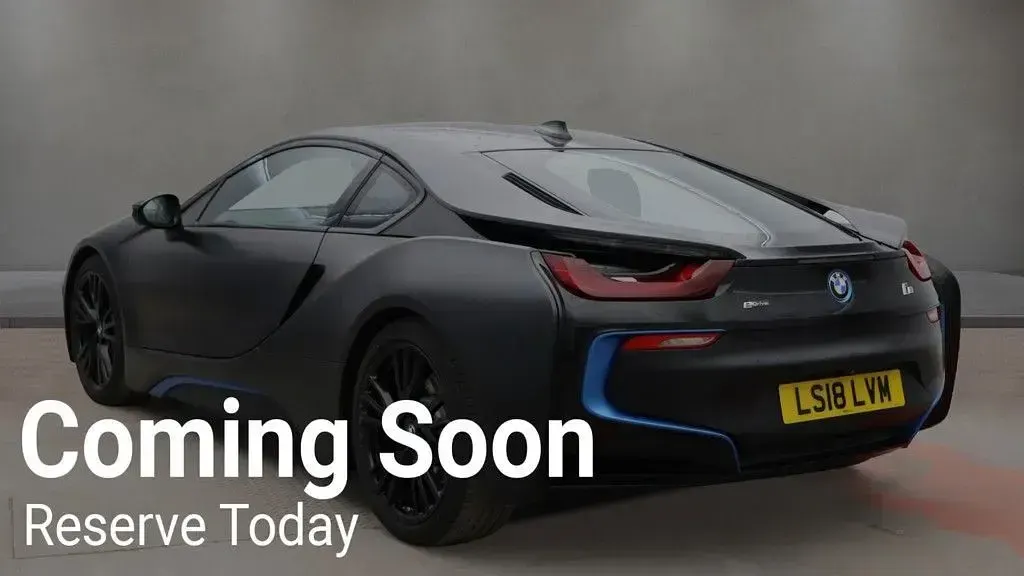 Used BMW i8 Pure Impulse 362 HP (266 kW) 2018 Coupe