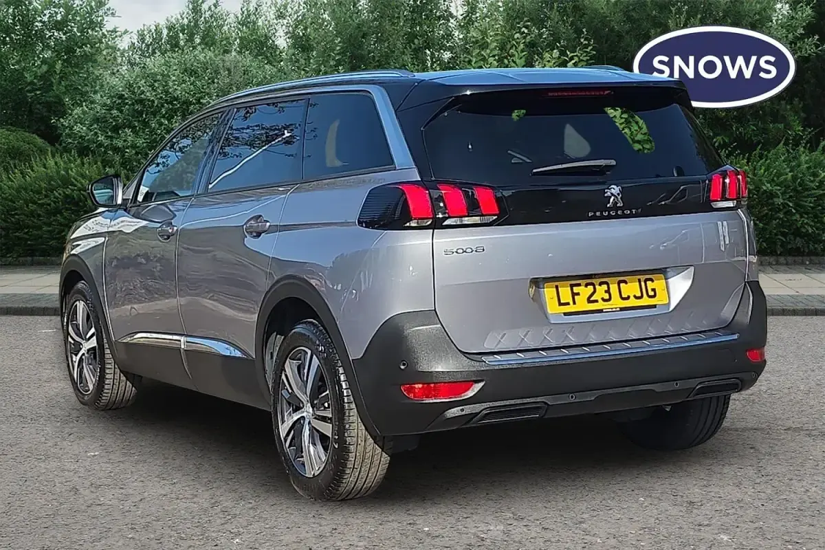 Used Peugeot 5008 Allure+ 131 HP (96 kW) 2023 Cumulus grey SUV