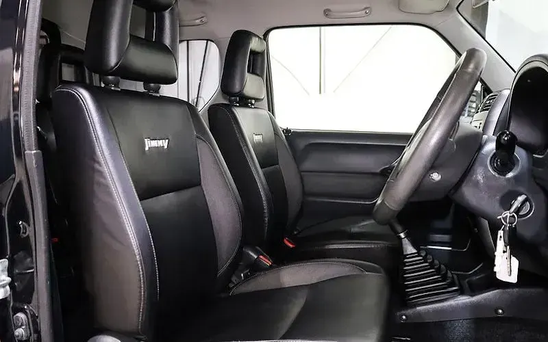 Used Suzuki Jimny SZ4 86 HP (63 kW) 2012 Black SUV