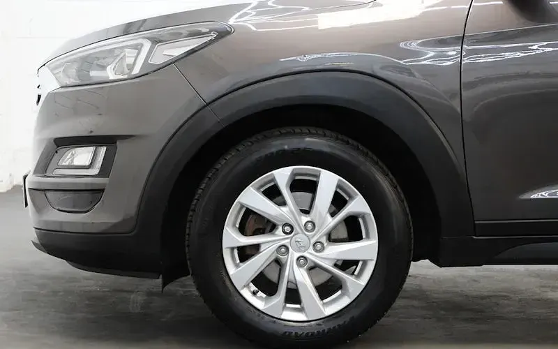 Used Hyundai Tucson SE 177 HP (130 kW) 2019 Grey SUV