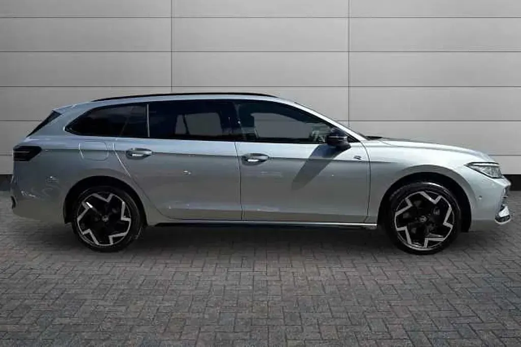 New VW Passat 150 HP (110 kW) 2026 Estate