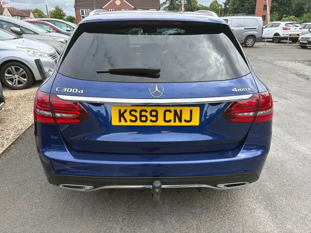 Used Mercedes C300 AMG line 245 HP (180 kW) 2019 Blue Estate