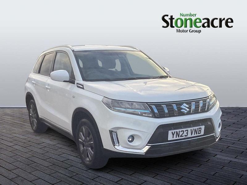 White Used 2023 Suzuki Vitara SZ-T Hatchback | £15,228 (Fair price) - Image 1/4