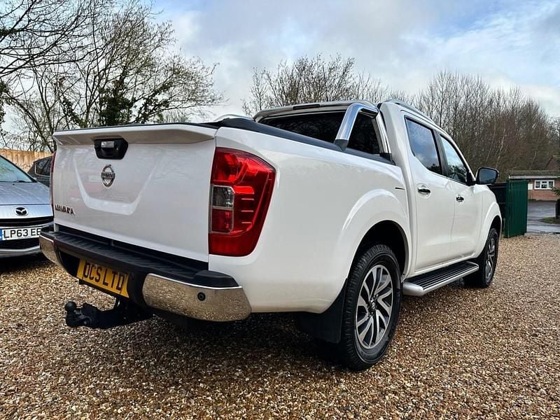 Used Nissan Navara Tekna 2018 White Pickup
