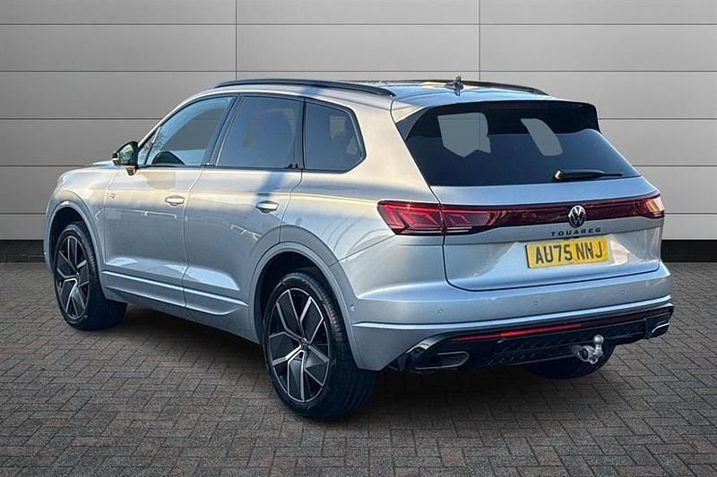 Used VW Touareg Black Edition 286 HP (210 kW) 2025 Oyster silver SUV