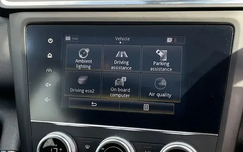 Used Renault Kadjar Iconic 140 HP (102 kW) 2019 White SUV