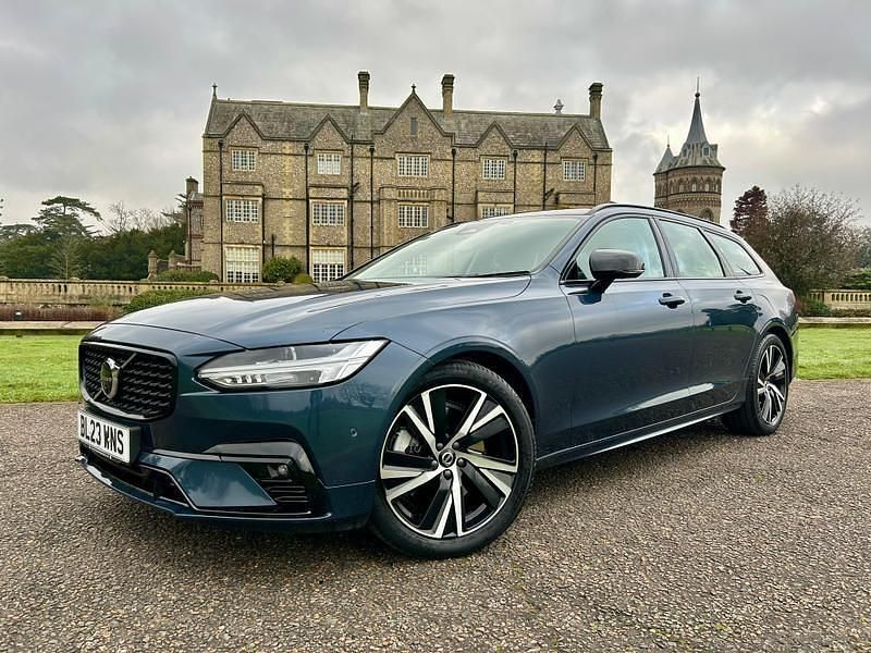 Used Volvo V90 Plus 197 HP (144 kW) 2023 Blue Estate