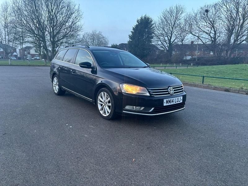 Black Used 2014 VW Passat Executive Estate | £2,595 (Fair price) - Image 1/4