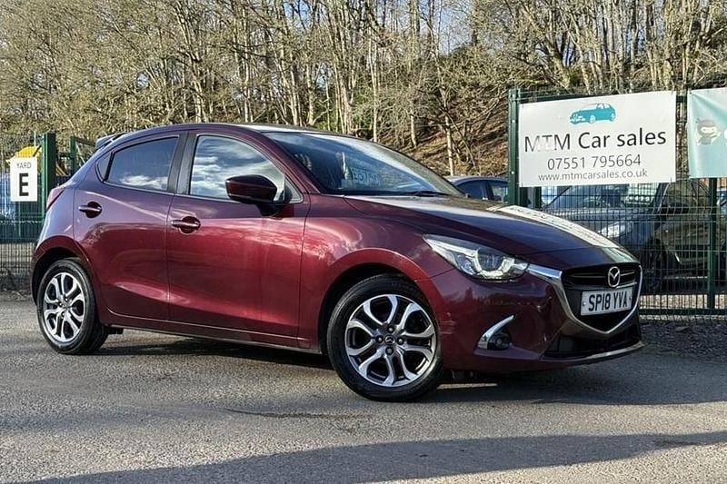 Used Mazda 2 Inclusive 90 HP (66 kW) 2018 Red Hatchback