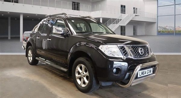 Black Used 2015 Nissan Navara Tekna Pickup | £9,995 (Super price) - Image 1/1