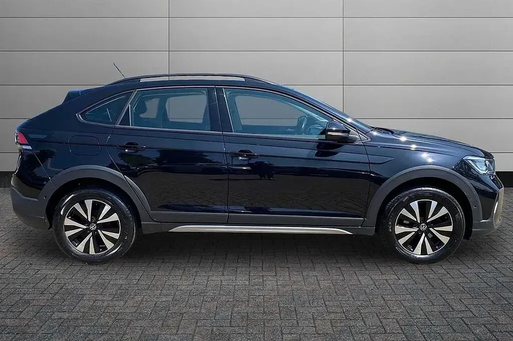 Used VW Taigo Life 95 HP (69 kW) 2022 Deep black SUV
