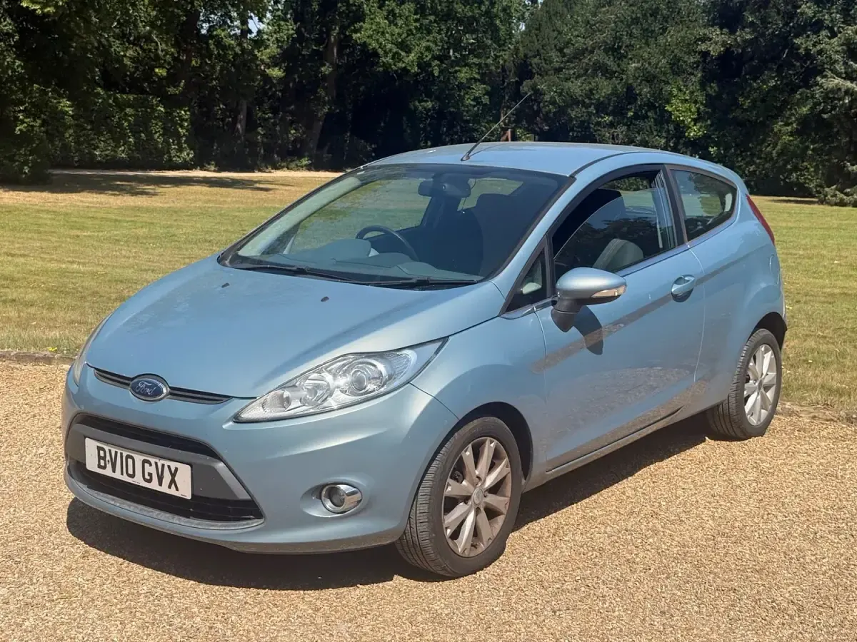 Used Ford Fiesta Zetec 2010 Blue Hatchback