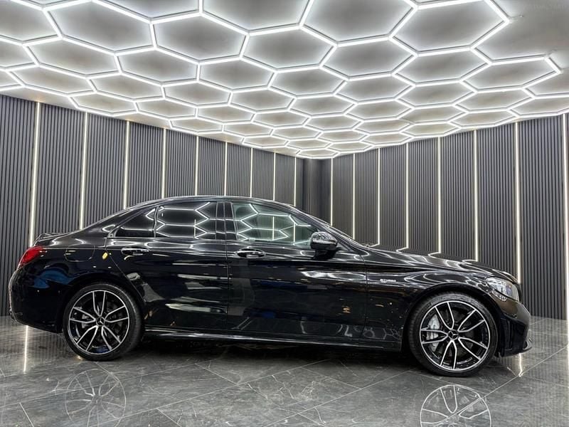 Begagnad Mercedes C43 AMG Premium Plus 2021 Svart Sedan