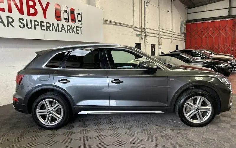 Used Audi Q5 S-Line 204 HP (150 kW) 2024 SUV