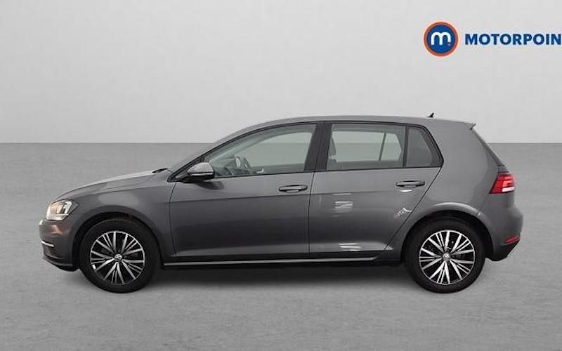 Used VW Golf VII SE 116 HP (85 kW) 2018 Grey Hatchback