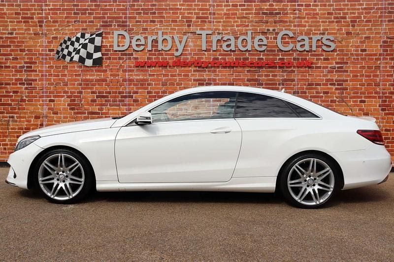 Used Mercedes E220 AMG line 177 HP (130 kW) 2016 White Coupe