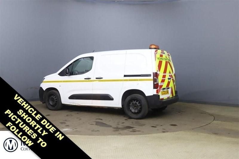 Used Citroën Berlingo 2022 White MPV