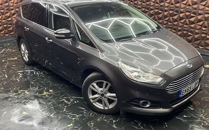 Used Ford S-MAX Titanium 150 HP (110 kW) 2018 MPV