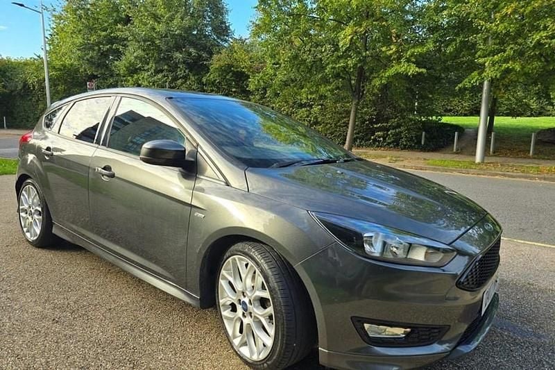 Grey Used 2017 Ford Focus ST-Line Hatchback | £5,999 (Good price) - Image 1/1