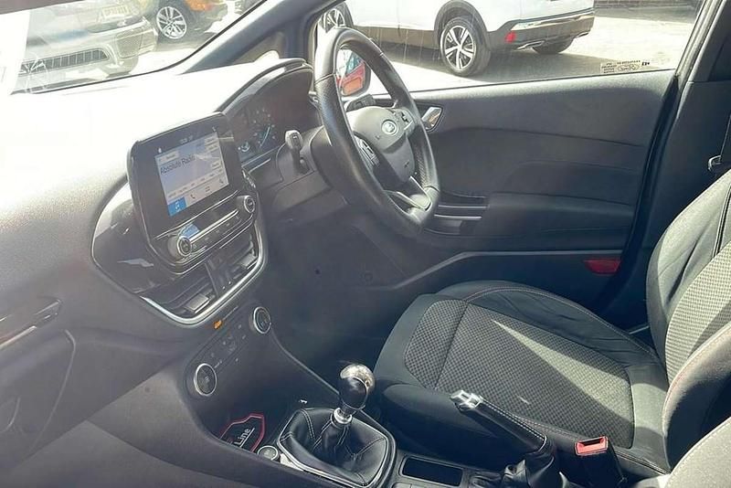 Used Ford Fiesta ST-Line 140 HP (102 kW) 2018 Grey Hatchback