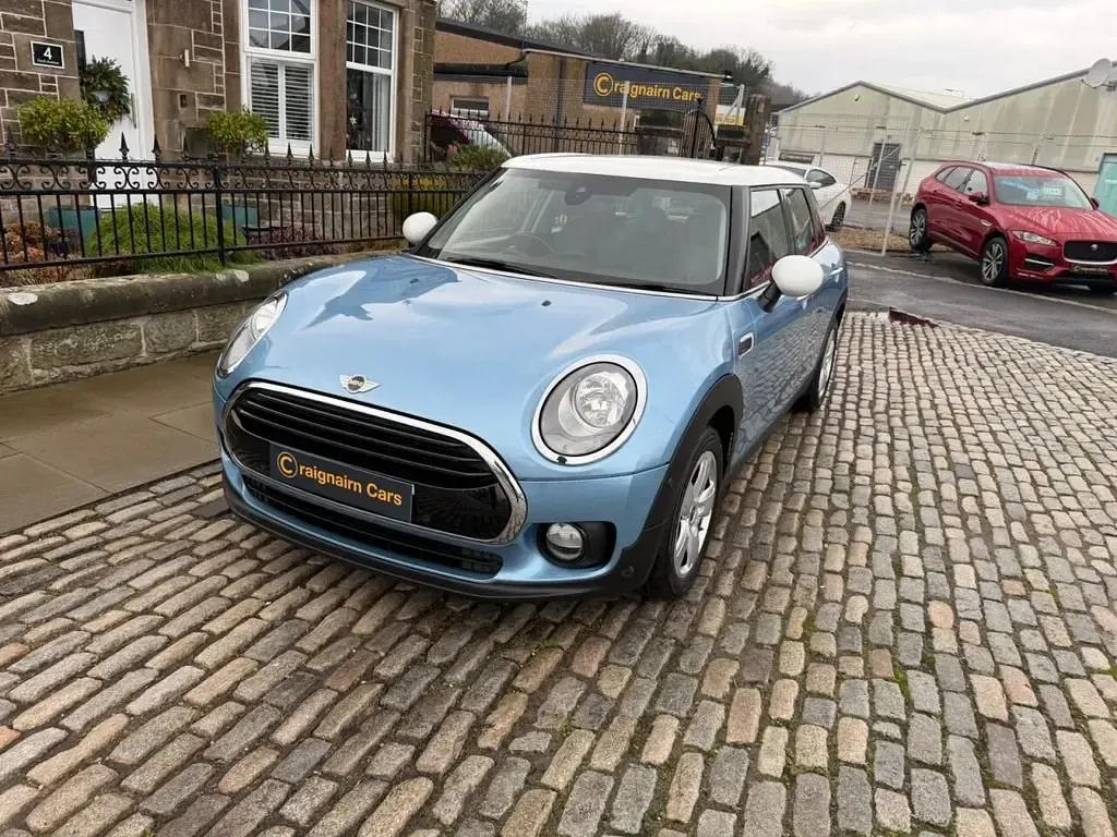 Usado Mini Cooper Clubman 136 CV (100 kW) 2017 Azul Familiar
