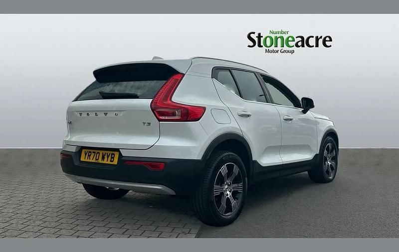 Used Volvo XC40 Inscription 161 HP (118 kW) 2020 White SUV