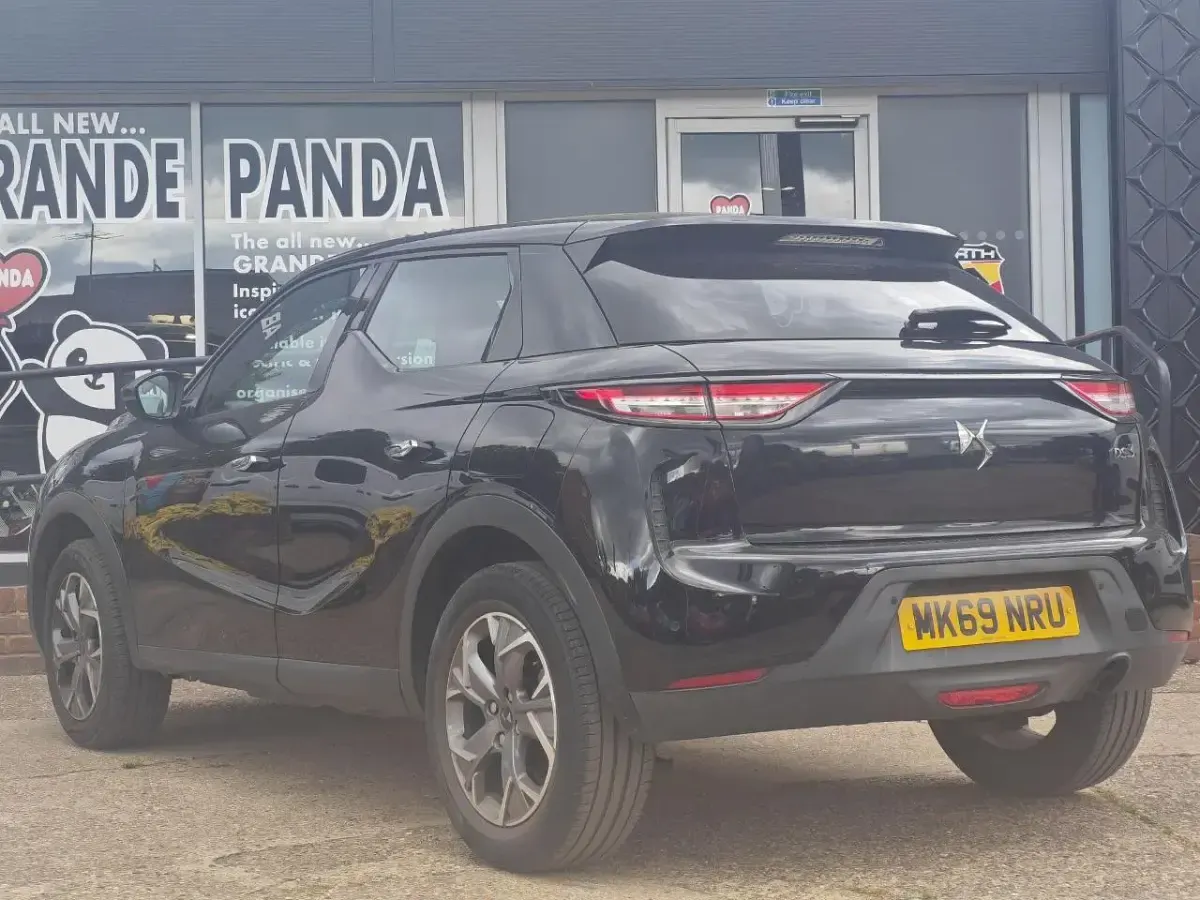 Used DS Automobiles DS3 Crossback Elegance 100 HP (73 kW) 2019 Black SUV