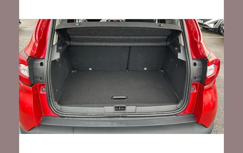 Used Renault Captur Signature 90 HP (66 kW) 2016 Other SUV