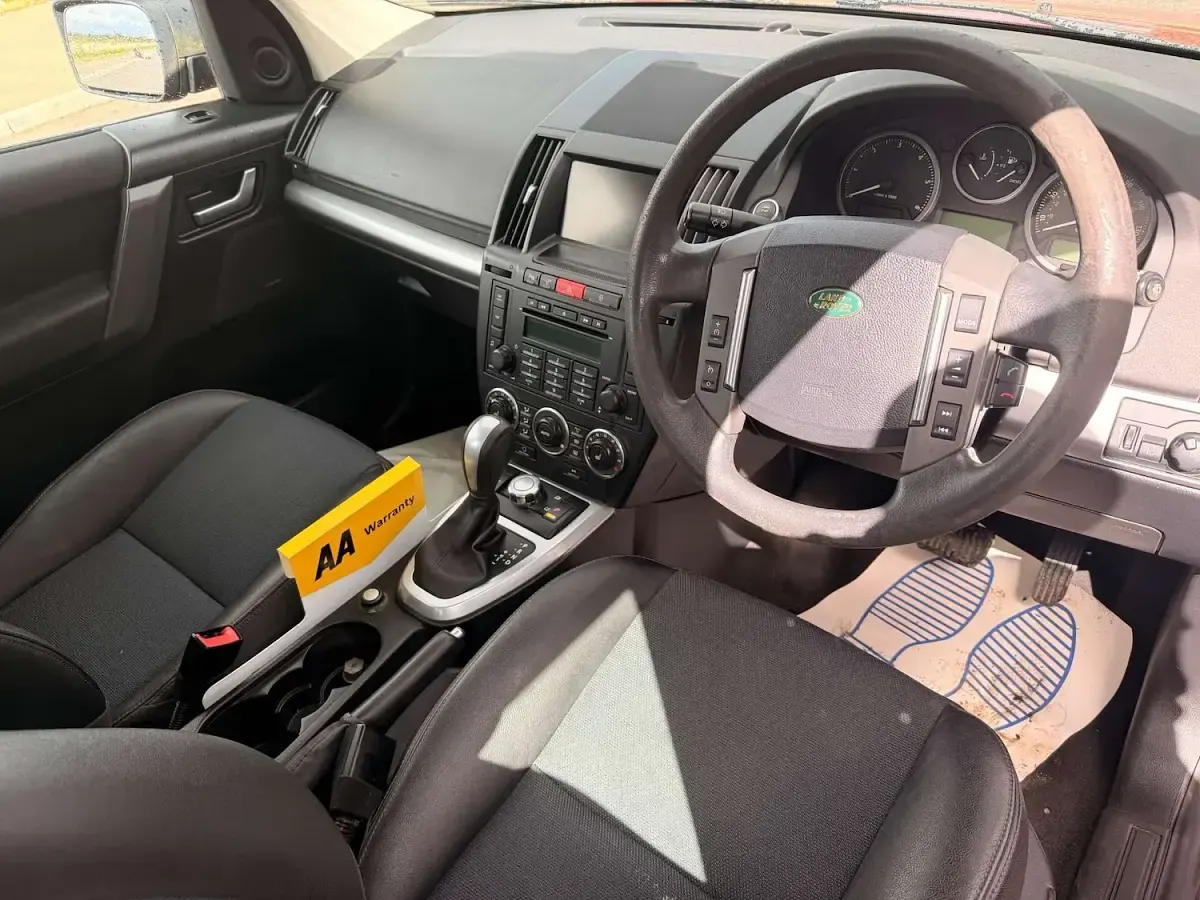 Used Land Rover Freelander 2 157 HP (115 kW) 2010 Red SUV