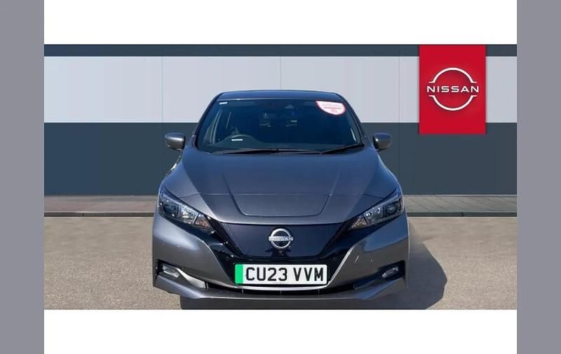 Used Nissan Leaf N-Connecta 108 kW (147 HP) 2023 Grey Hatchback