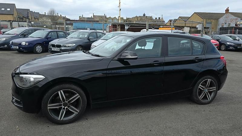 Used BMW 116 Sport Line 2014 Black Hatchback