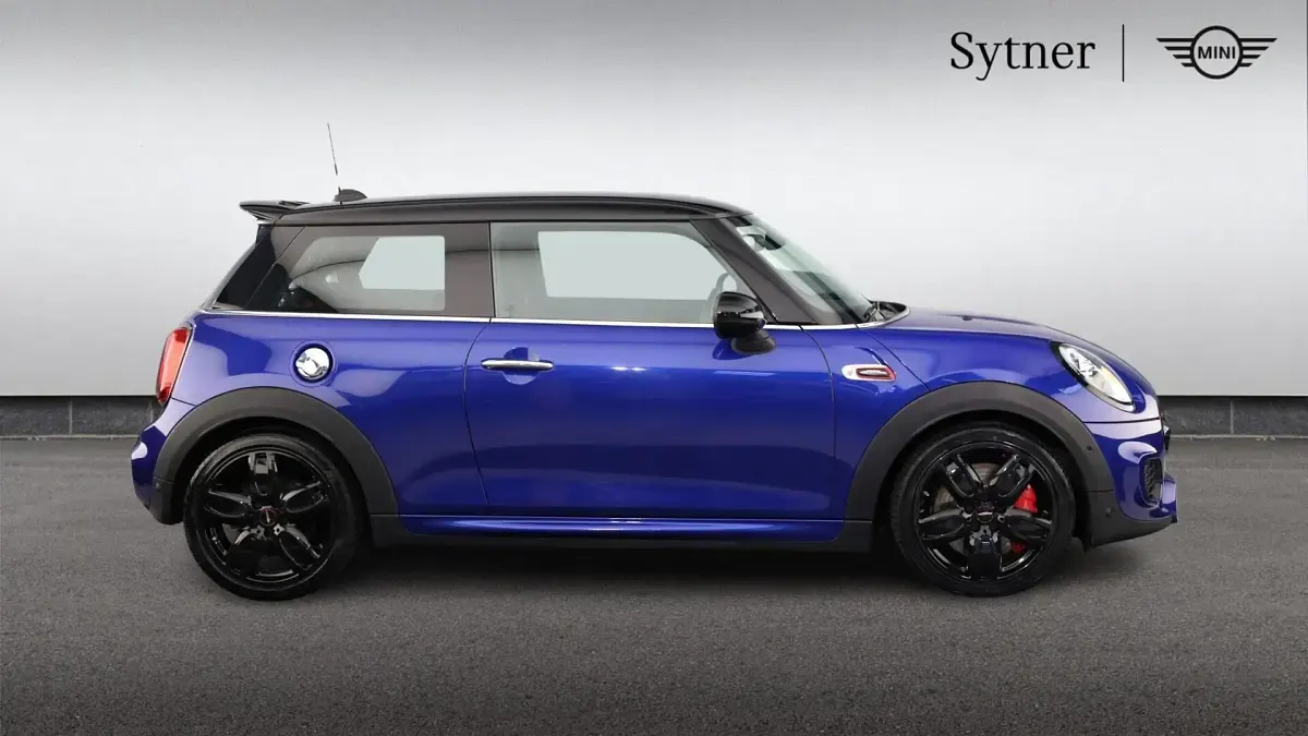 Usado Mini John Cooper Works Hatch 228 CV (167 kW) 2019 Azul Utilitario