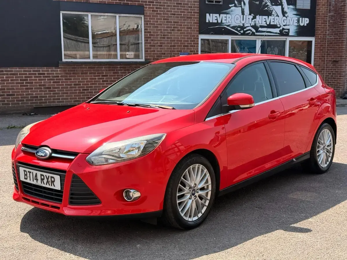 Used Ford Focus Zetec 2014 Red Hatchback