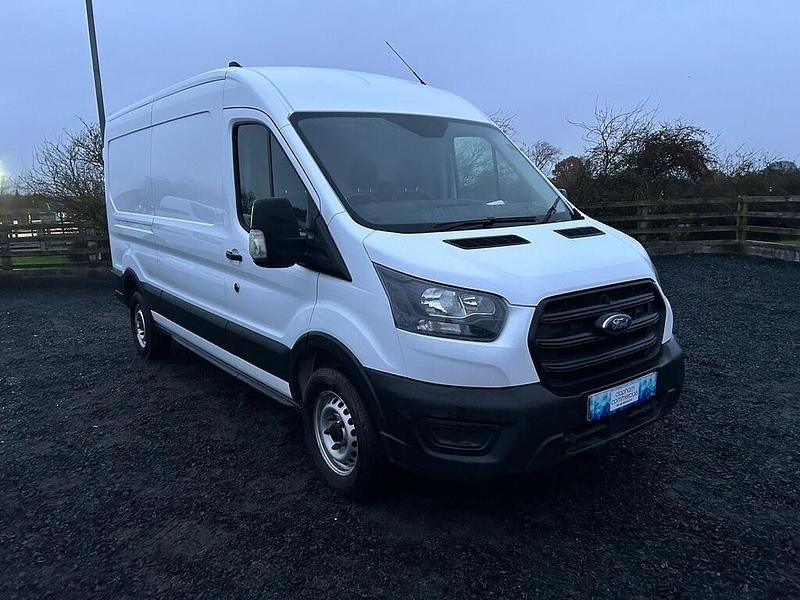 Usado Ford Transit 130 HP (95 kW) 2023 Branco Van