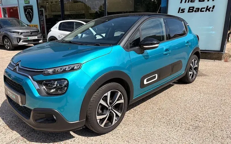 Used Citroën C3 PureTech 110 HP (80 kW) 2023 Blue Hatchback