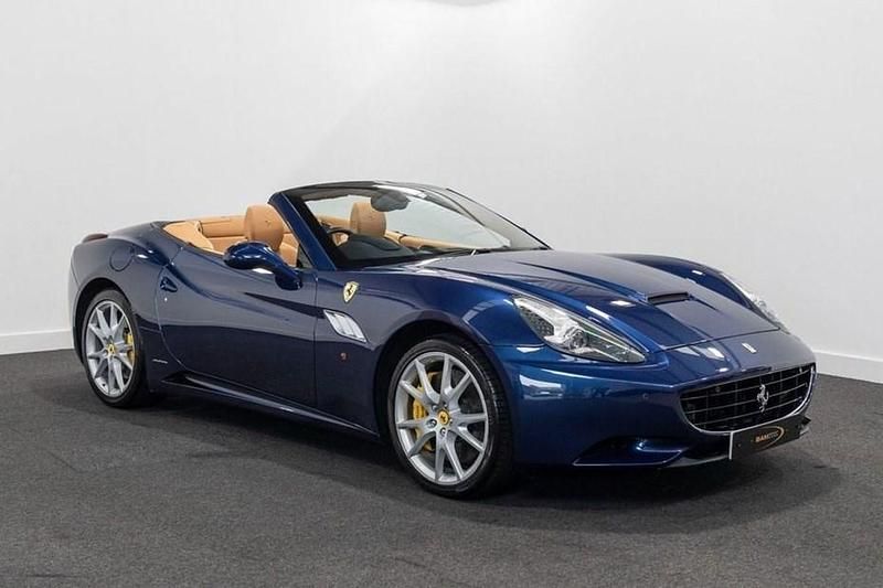 Used Ferrari California 490 HP (360 kW) 2010 Blue Cabriolet