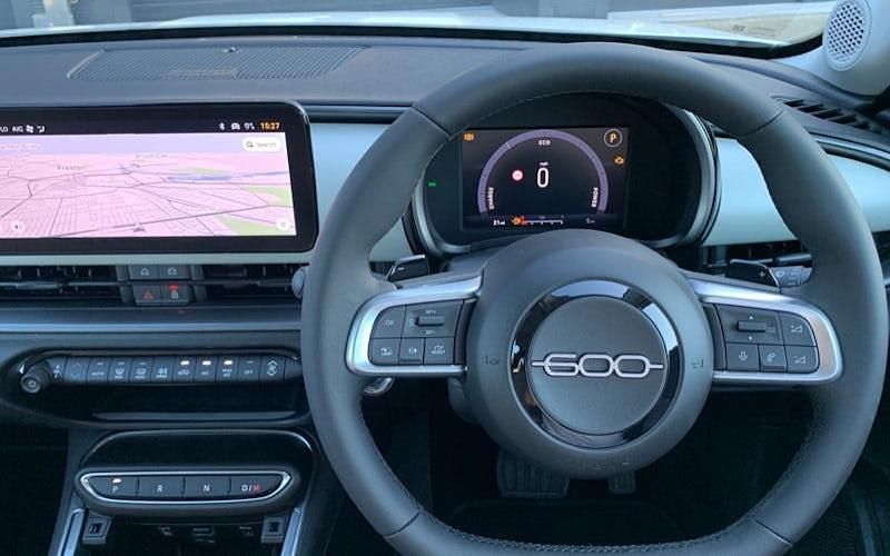 New Fiat 600 La Prima 101 HP (74 kW) 2025 White SUV