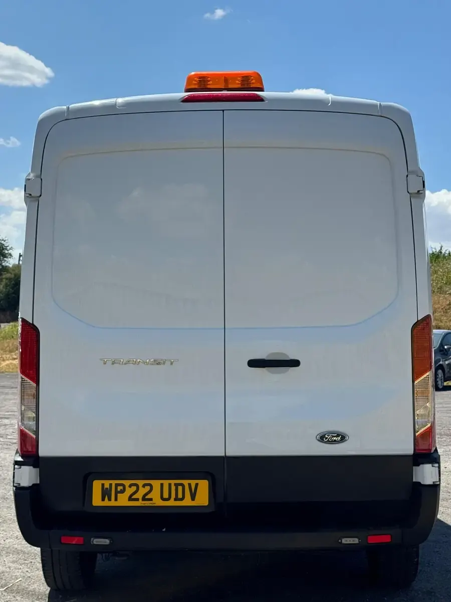 Used Ford Transit 105 HP (77 kW) 2022 White Van