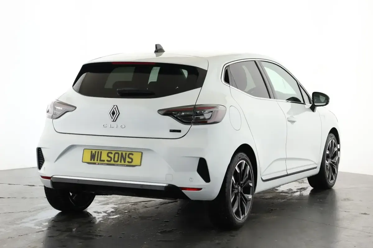 Gebraucht Renault Clio V Techno 143 PS (105 kW) 2025 Weiß Kleinwagen